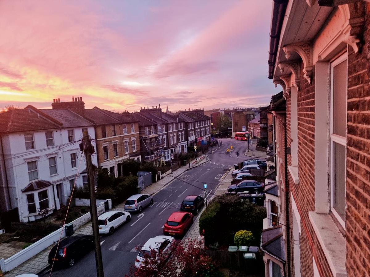 Stylish-Brockley-Entire Place Apartman London Kültér fotó