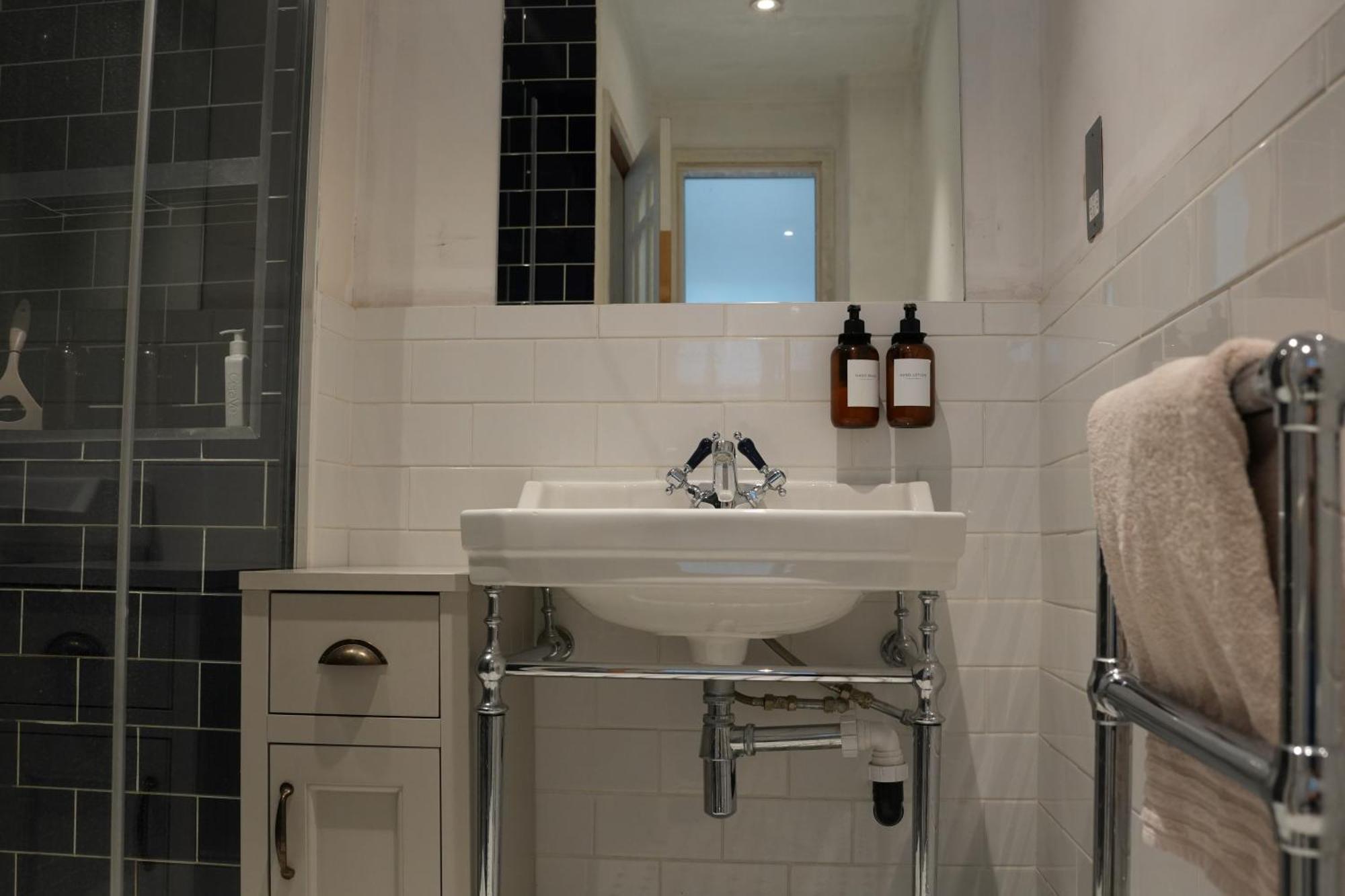 Stylish-Brockley-Entire Place Apartman London Kültér fotó